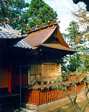 烏子稲荷神社本殿の画像