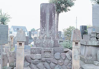 菅沼定利墓碑の画像