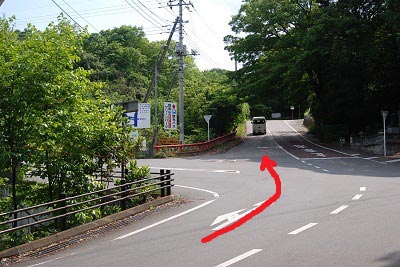 ​(写真2)護国神社の東側分岐の画像