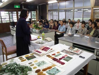 寺村祐子講演会の様子