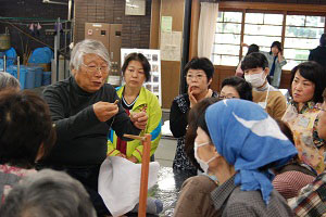 秋田の絞り講習会の様子1