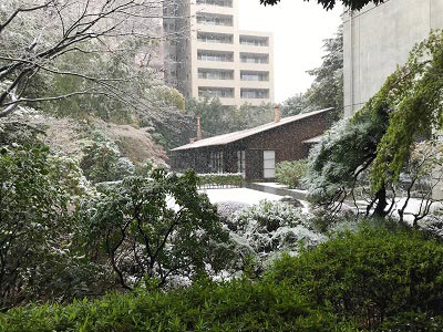 旧井上邸外観と庭園