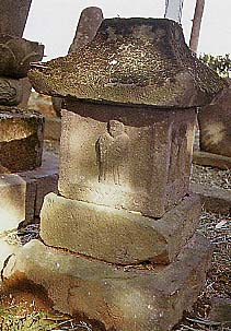 満勝寺の石幢の画像