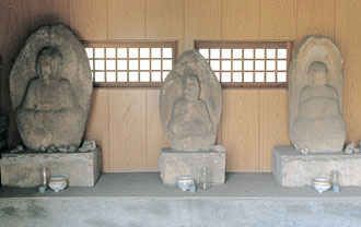 薬師堂の石仏群 3体（馬庭）の画像