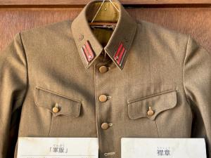 展示室記憶の部屋、軍服の展示