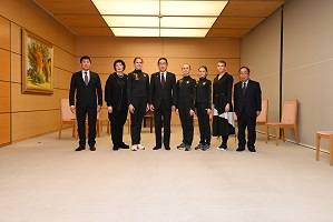 ウクライナ新体操選手団首相官邸表敬訪問2