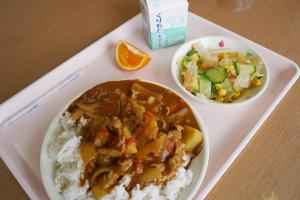 給食1