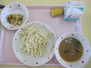 給食