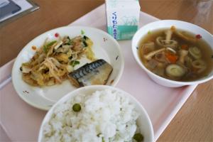 給食1