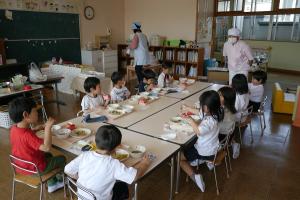 給食2