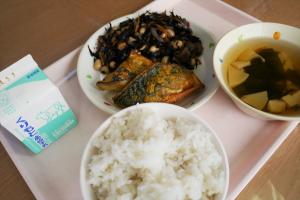 給食1