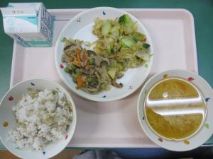 給食