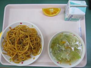 給食