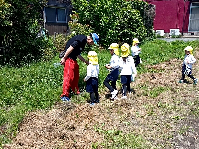 年長組のお散歩