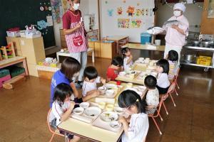 給食2