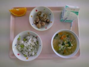 給食