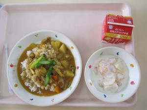 給食