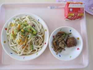 給食