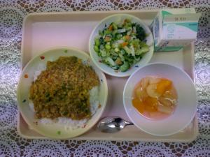 給食