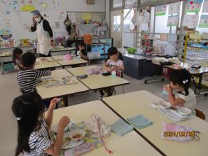 年長給食