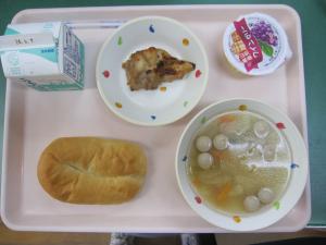 給食