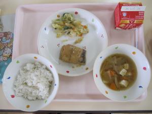 給食