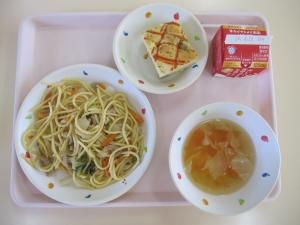 給食