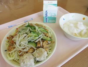 給食1