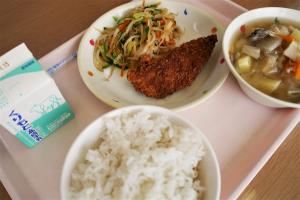 給食1
