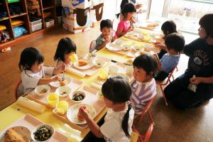 給食2