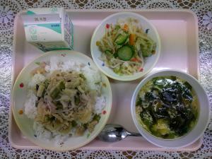給食