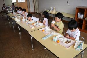 給食4