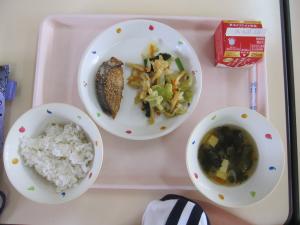 給食