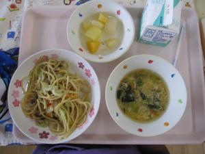 給食