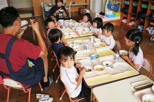 給食2