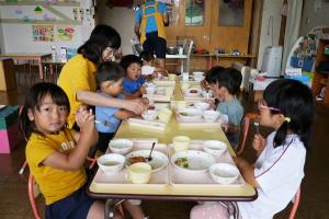 給食2