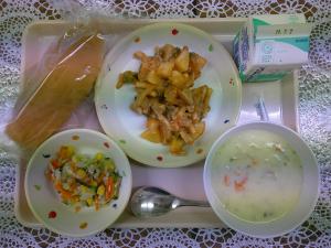 給食