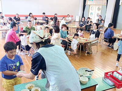 試食会年中01