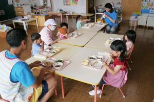 給食2