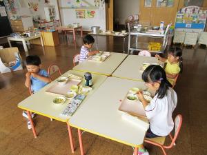 給食2