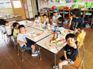 給食3