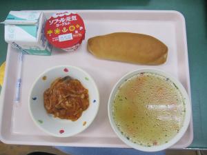 給食