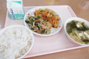給食
