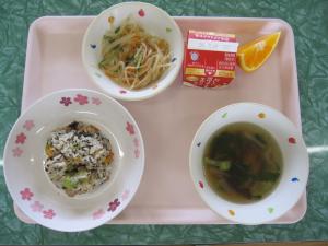給食