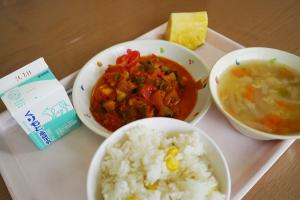 給食1