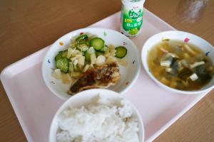 給食1