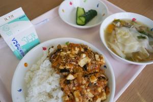 給食1
