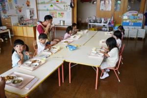 給食4