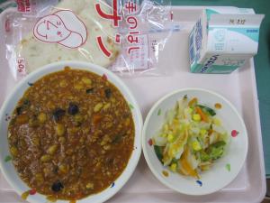 給食