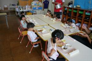 給食2